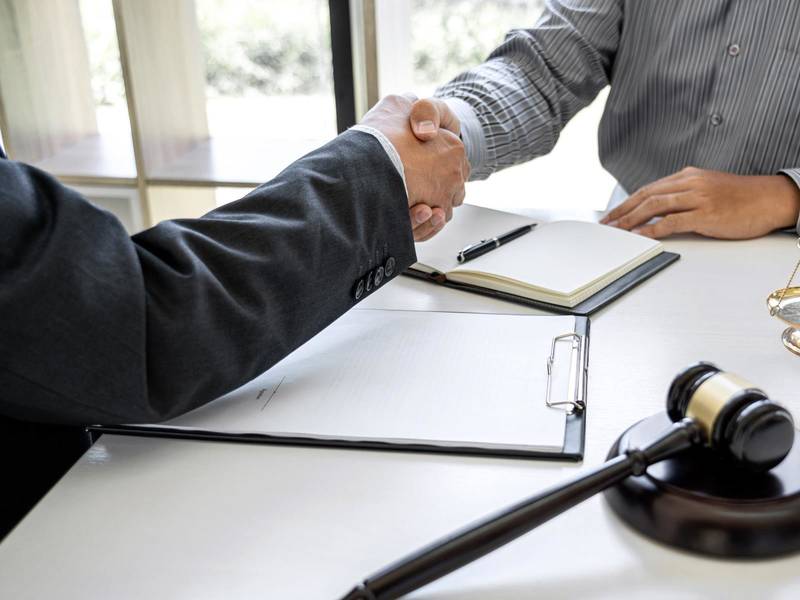 勞務派遣簽約主體的法律角色剖析：上海勞務糾紛律師視角